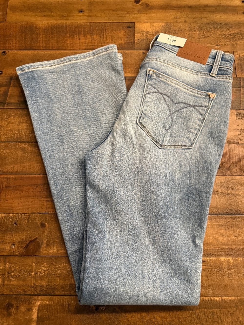Judy Blue Daisy ThermaDENIM Classic Bootcut Size 7/28 NWT